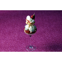 【大阪マリオット都ホテル】3ヶ月だけの贅沢な春の味わい「パフェ・フレーズ」が登場。月替わりで愉しむ、厳選いちごの魅力