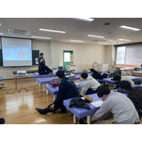 大阪行岡医療大学、理学療法士への第一歩入学前教育プログラム第2回「筋肉を知ろう！」を開催。