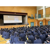 神奈川県の立花学園高等学校で「認知症教育の出前授業」を実施しました。