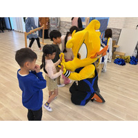 子どもたちの笑顔が弾ける！シーホース三河が西尾市「mirai と～ぶこども園」を訪問、スポーツの楽しさを共有