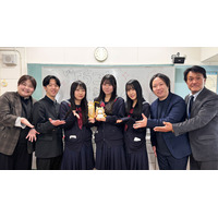 昭和レトロな温泉銭湯 玉川温泉にて、「玉ちゃんソーダ」を販売開始。川越西高校の生徒が授業内で考案したメニューを実際に商品化しました