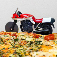 SUZUKI KATANA型 「ピザカッターナ」が「名古屋モータサイクルショー」で展示・販売！