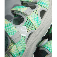 昨年話題を呼んだ「rig footwear × EKAL」 別注サンダル今季はEKAL 2026 SSシーズンテーマカラー“LAKE SUNLEEF”を落とし込んだ特別仕様でリリース