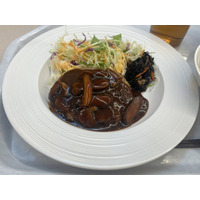 【城西国際大学】2キャンパスで100円学食を実施　同窓会支援事業