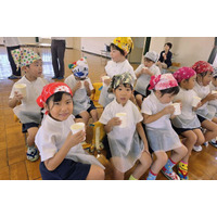 泉大津市内の認定こども園で“出汁”から始める給食調理体験