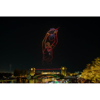 富山グラウジーズ×富岩運河環水公園 初のドローンショー「TOYAMA Night Canvas」を開催し、観覧者7,000名から大きな歓声