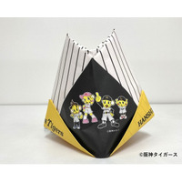 【阪神梅田本店】阪神の初夏の名物イベント開催！5月4日（月・祝）、5日（火・祝）の2日間、“じゃんけん”に勝った先着計400名さまへ「阪神タイガースの紙かぶと」と「菖蒲」をプレゼント！