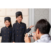 ベルマンやバーテンダーの仕事にふれる、本物体験の夏休み小中学生向け、ホテル現場で学ぶお仕事体験付き宿泊プランを販売