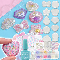 “作るシール”人気の中、振って楽しいシャカシャカシールが作れる新商品「シェイカ」を発売