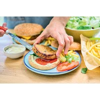 暑い季節の食卓を彩る、シーフードや野菜の新商品5品を6月15日（月）発売