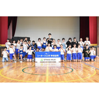 初めてのバスケにも笑顔で挑戦！シーホース三河 #27 石井講祐選手が安城市の小学校を訪問、初心者にも優しい丁寧な指導で競技の魅力を伝える