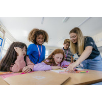 保護者向け情報共有機能「Campus Connect Parent Experience」が 世界各地のEF直営校で5月21日始動