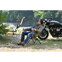 【新商品】バイクに積める大人気アウトドアチェアに待望のハイバックモデルが登場！「WIDE/REST ハイバックチェア」新発売