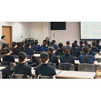 豆塚エリが看護学校3年生に特別講義を実施　「この生きづらい世界で共に生きるために」