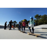 豊中・服部緑地のスケートパークで「THE ART PARK IN TOYONAKA」9/26開催｜スケートボード初心者体験会は無料