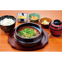 【いっちょう】とろとろ絹のような“新感覚”麻婆豆腐！　栃木県鹿沼市産の「麻炭」を使用した出来立て手作り豆腐の『黒色麻婆豆腐花（マーボートウファ）定食』を店舗限定で新発売