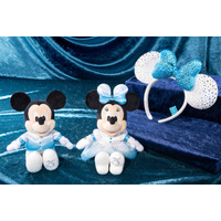 東京ディズニーシー(R)25周年を記念してスワロフスキー(R)・クリスタルを使用したグッズが登場