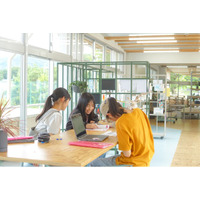 大日向中等教育学校の校舎改修が「2026年度グッドデザイン賞」を受賞